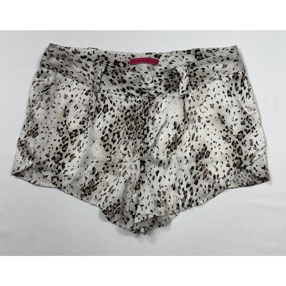 Alice + Olivia women Silk Animal Print Shorts  Sz M?
